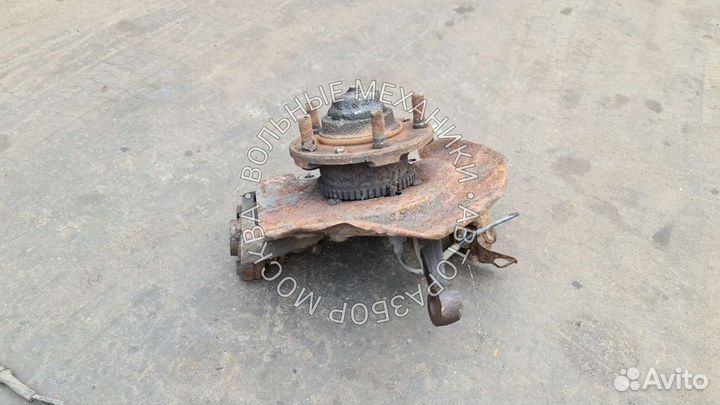 Кулак поворотный Niva Chevrolet. Разбор