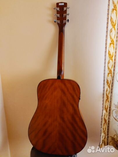 Электроакустическая гитара Cort AD810E