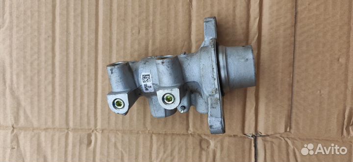 Главный тормозной цилиндр Peugeot Traveller