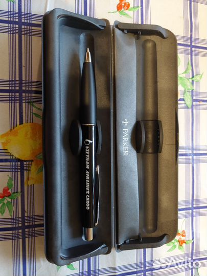 Шариковая ручка parker