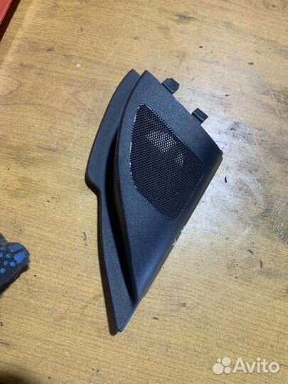 Накладка стойки лобового стекла передняя левая