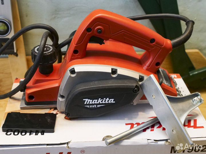 Аренда рубанка электрического Makita M1902, 560 Вт