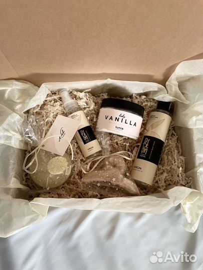 Подарочный бокс из косметики