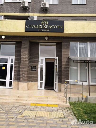 Аренда для мастеров в студии красоты