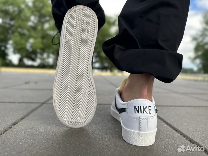 Кроссовки Nike Blazer Low '77 Vintage White Black