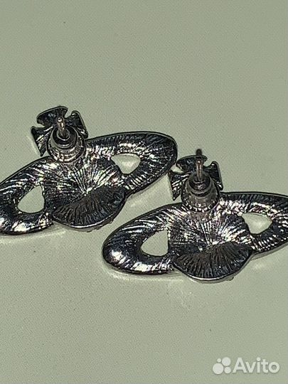 Сережки сатурн
