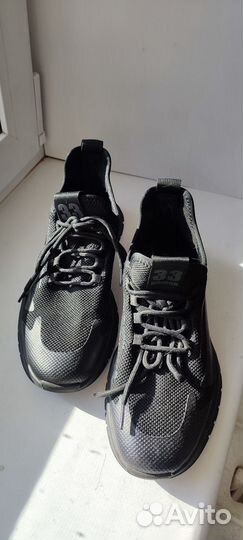 Кроссовки летние