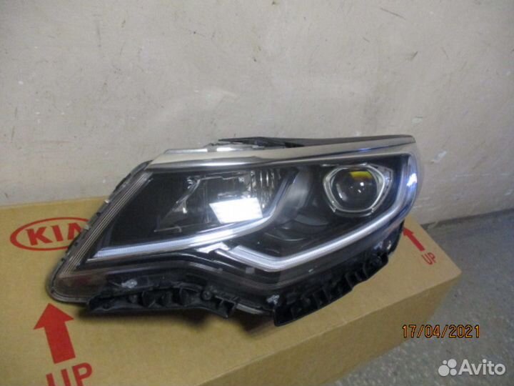 Фара левая Kia Optima
