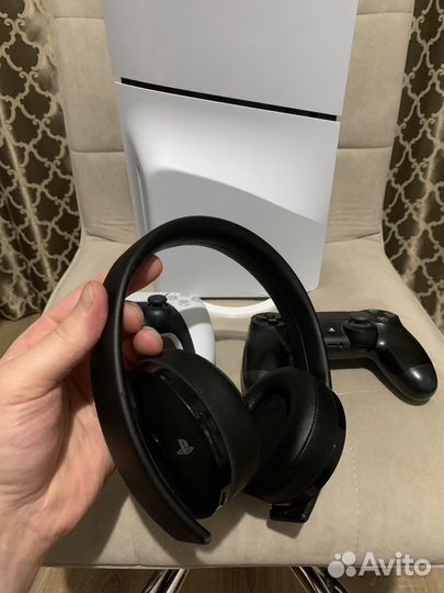 Продаю Sony Play Station 5 Slim 1TB