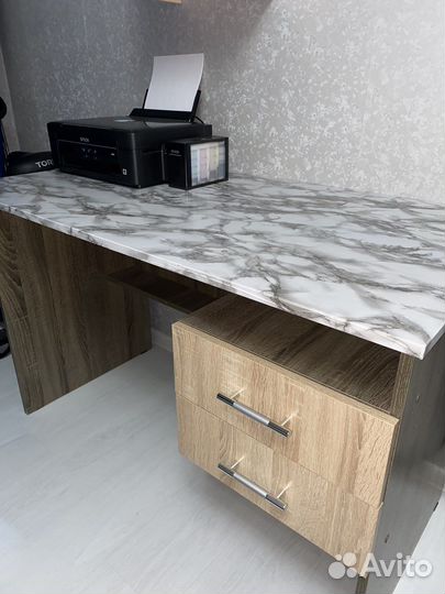 Стол компьютерный