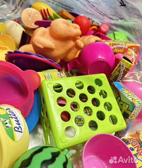 Детская посуда и продукты