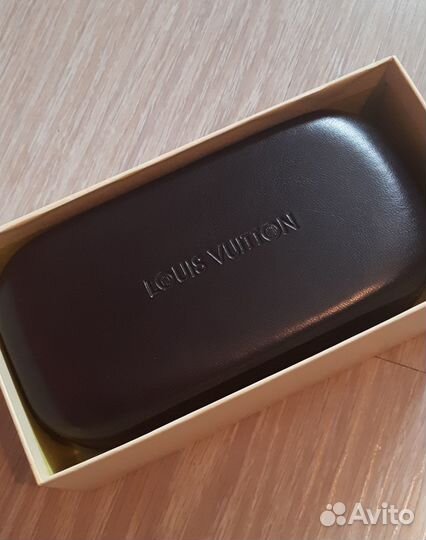 Футляр для очков louis vuitton