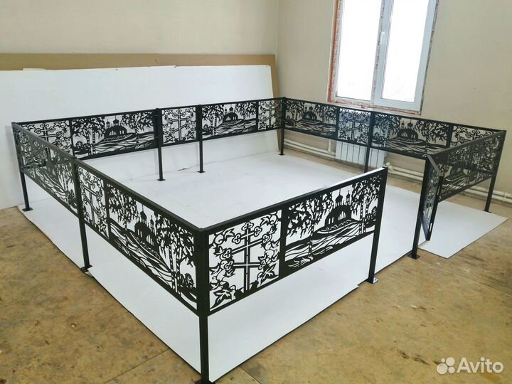 Оградки на кладбище