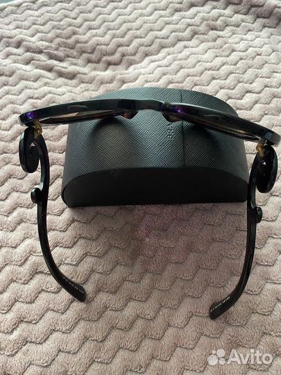 Очки prada