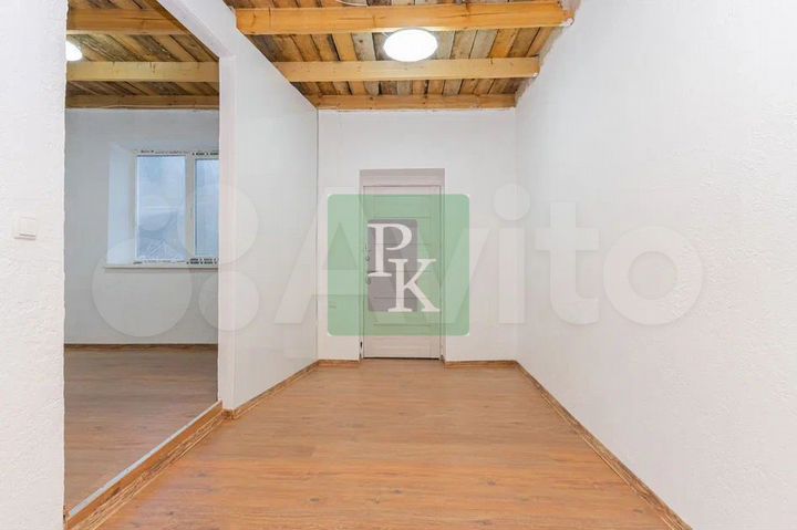 Дом 26,2 м² на участке 4 сот.