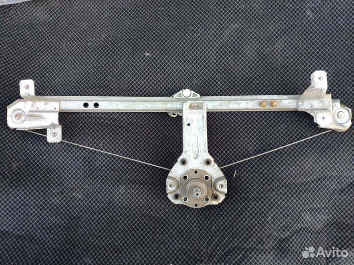 Стеклоподъемники задние Opel Vectra A