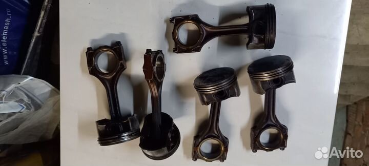 BMW M54M30 бмв М54Б30 поршень