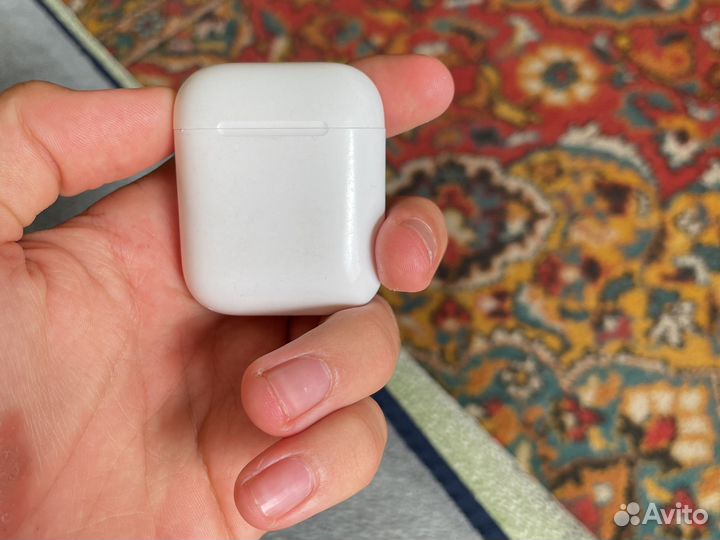 Airpods 1 кейс и левый наушник