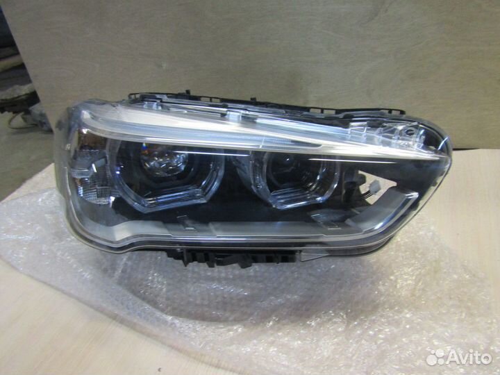 Фара правая BMW X1