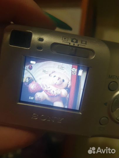Фотоаппарат Sony мыльный как пленка 4 мп для ретро