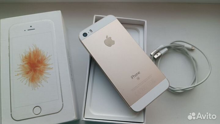 iPhone SE, 32 ГБ