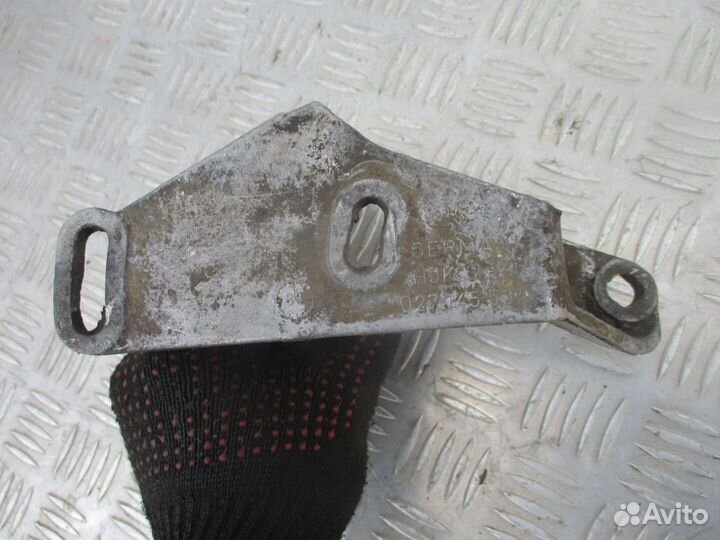 Кронштейн гидроусилителя Фольксваген Ауди