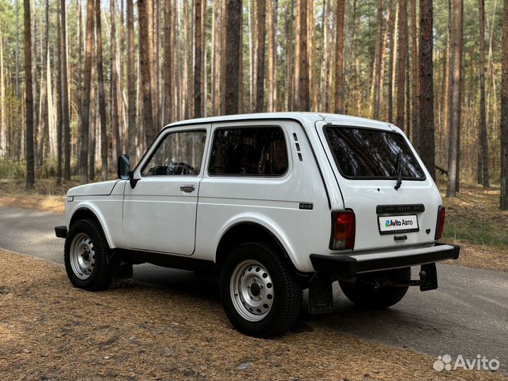 LADA 4x4 (Нива) 1.7 МТ, 1999, 180 000 км