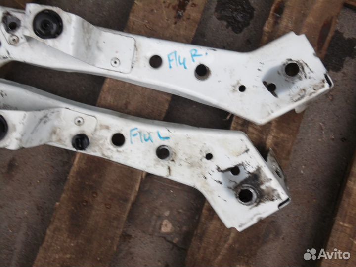 Планки передних фар Рено Флюенс