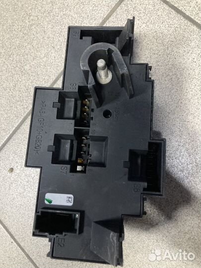 Блок реле Mercedes Benz W205 W213 w253 W222