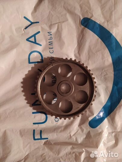 Распредвал крышка и шкив