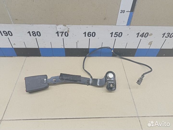 Ответная часть ремня безопасности Octavia (A4 1U)