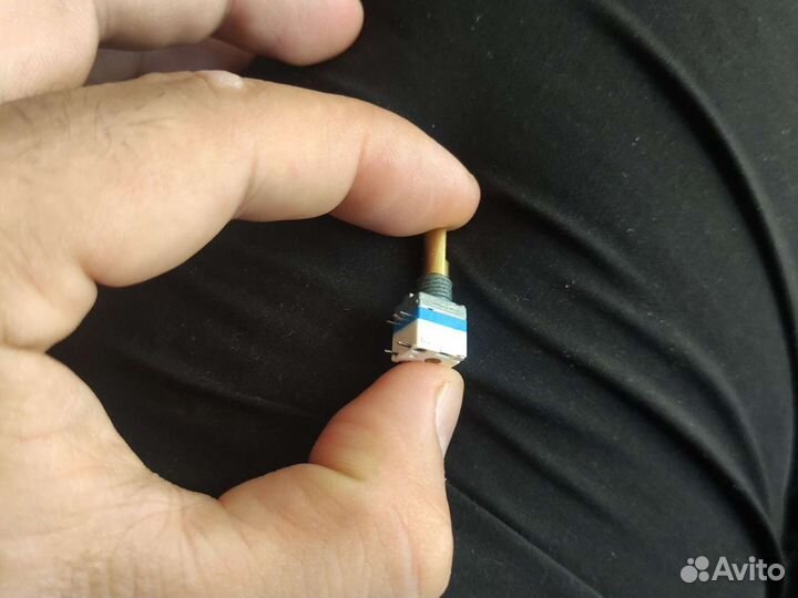 Регулятор громкости на рации kenwood