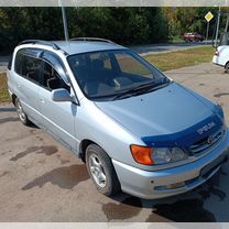 Toyota Ipsum 2.0 AT, 2000, 351 000 км, с пробегом, цена 600 000 руб.