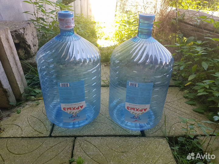 Бутыли 17 и 19 литров