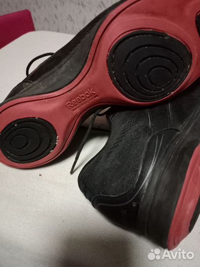 Кроссовки женские 38 размер черные б/у