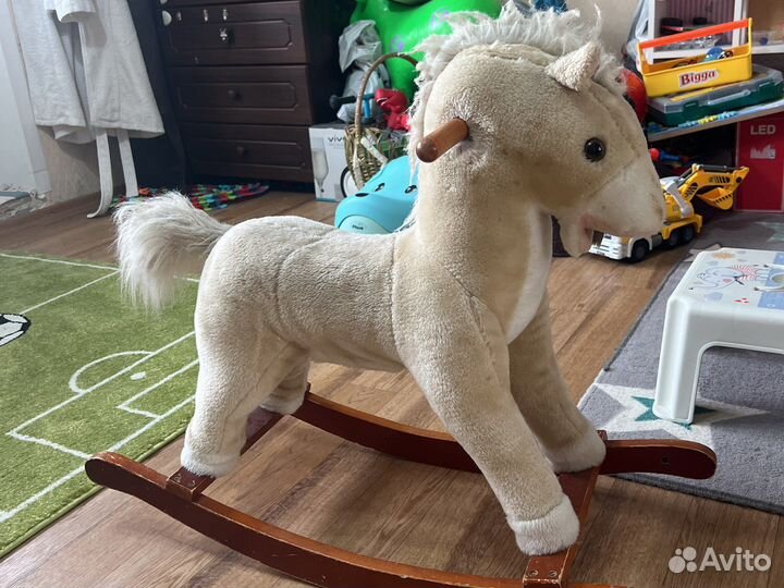 Детская лошадка качалка