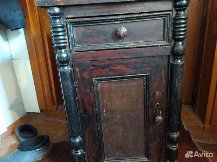 Этажерка старинная, винтаж