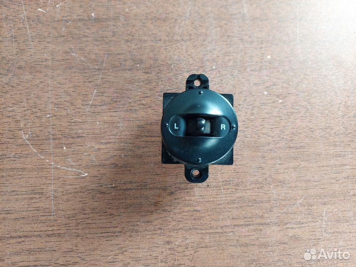 Переключатель регулировки зеркал Kia Picanto 1