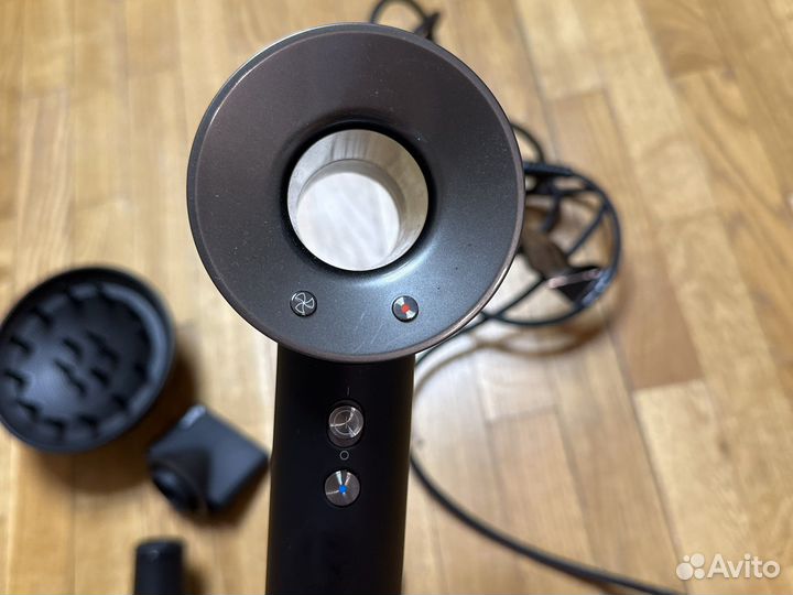 Фен Dyson supersonic hd07