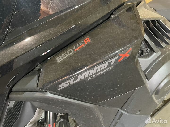 BRP SkI-Doo Summit Turbo R G5 2024