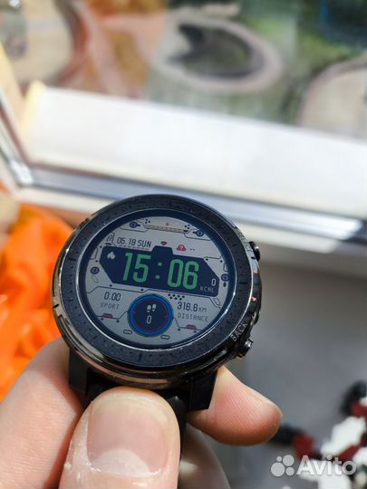 Смарт часы Amazfit Stratos 3
