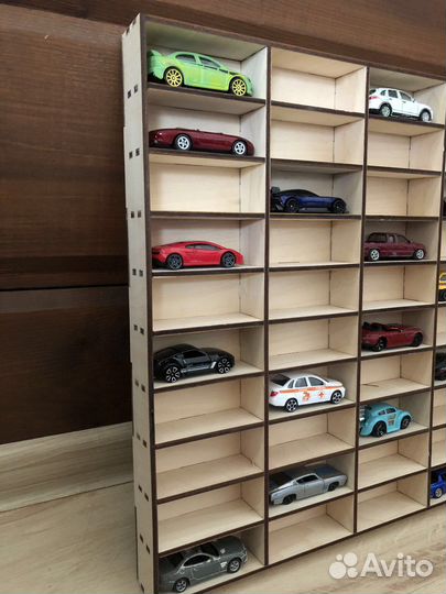 Полка гараж для 50 HotWheels