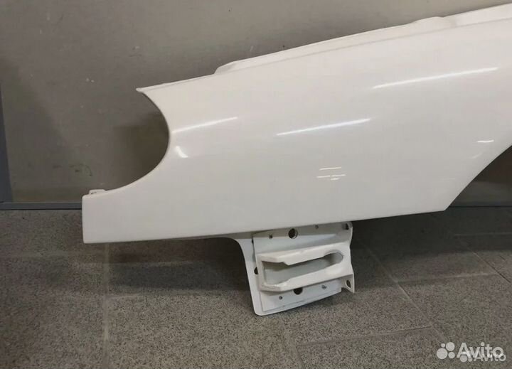 Крылья штатные пластиковые Renault Laguna 1