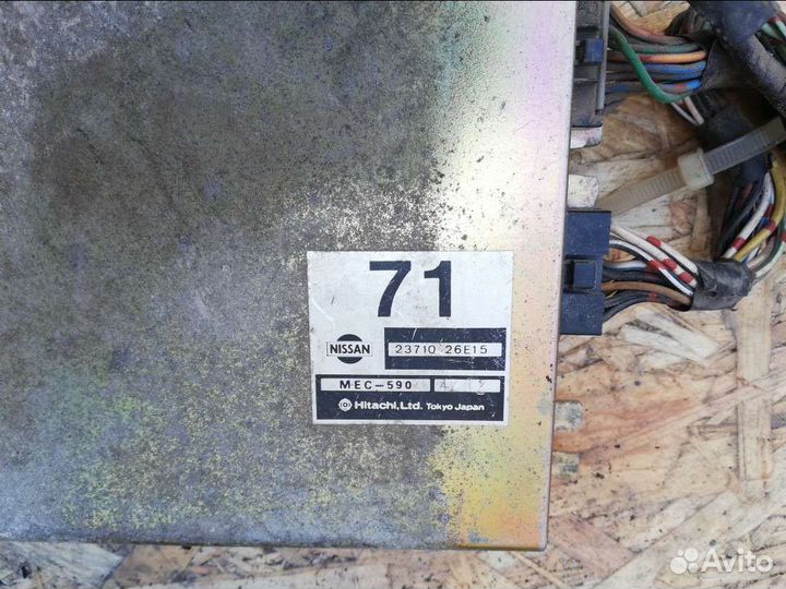 Блок управления двигателем Nissan Bluebird Maxima