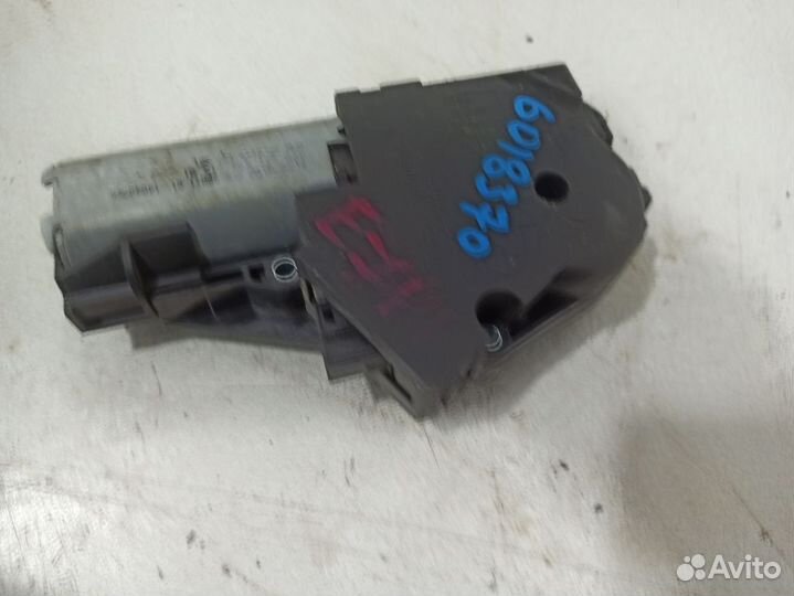 Моторчик люка