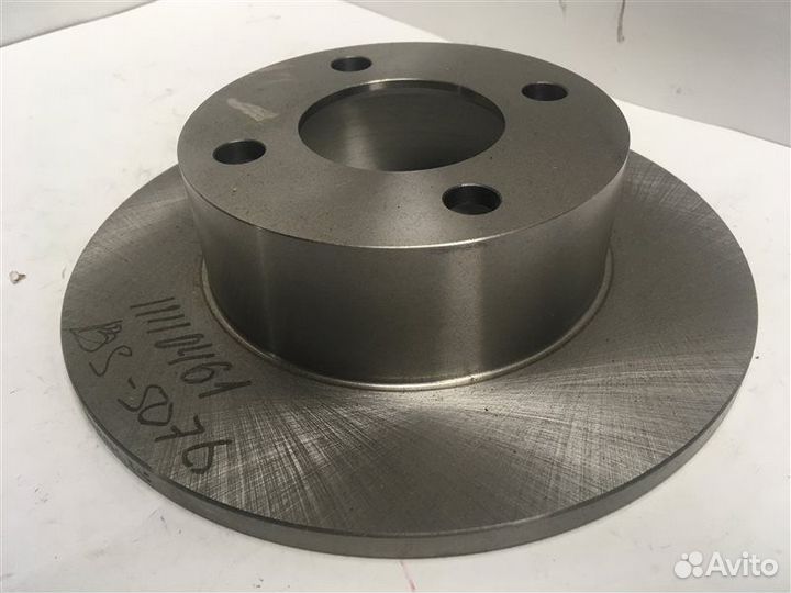 Диск тормозной задний Audi 80/90 B4 1991-1994