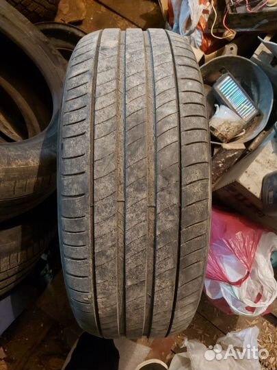 Bridgestone Blizzak DM-Z2 215/55 R17