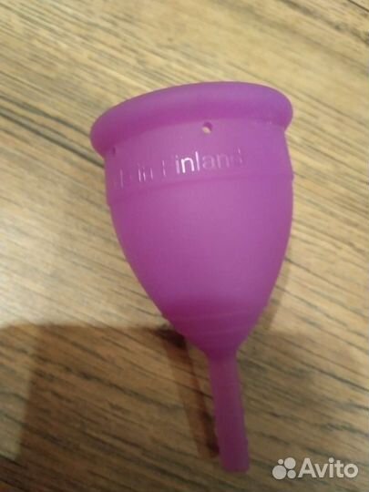 Менструальная чаша (lunette)