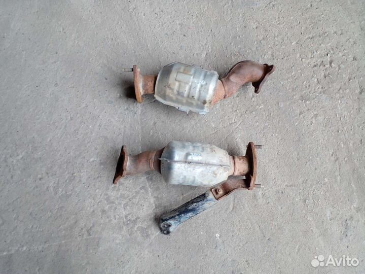 Катализатор Toyota Land Cruiser 200 4.5 2011г