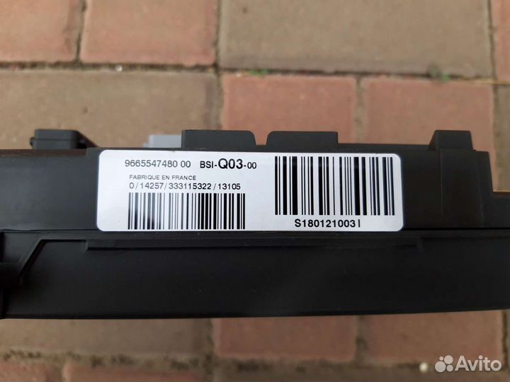 Блок предохранителей Citroen C4 B7 1.6 116л.с